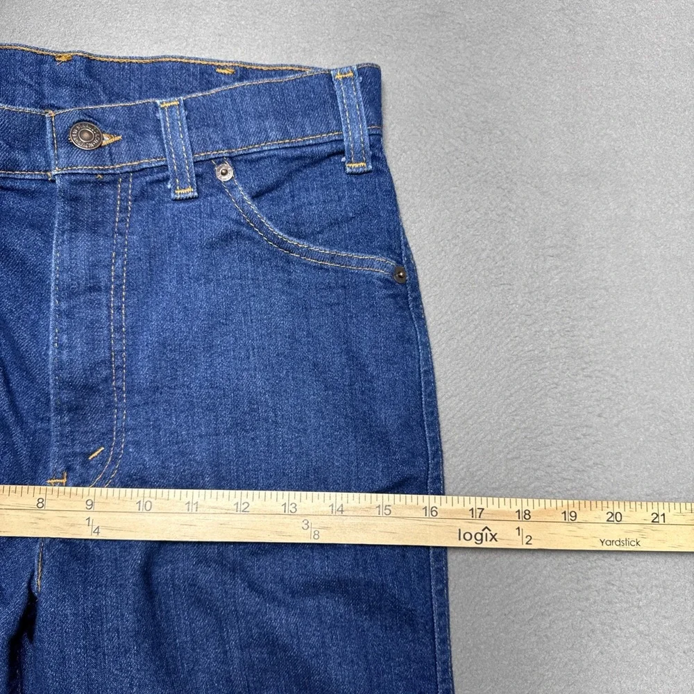 Vintage Levis Movin On Jeans Womens 26x28‎ Bootcut Talon Zipper Rare Dark Denim